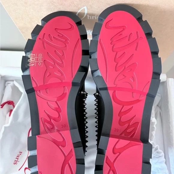 Christian Louboutin Elegant White and Red Intimates - Picture 6 of 7